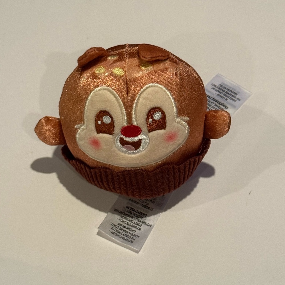 NEW The Disney Munchlings Sweet Treats- Dale
